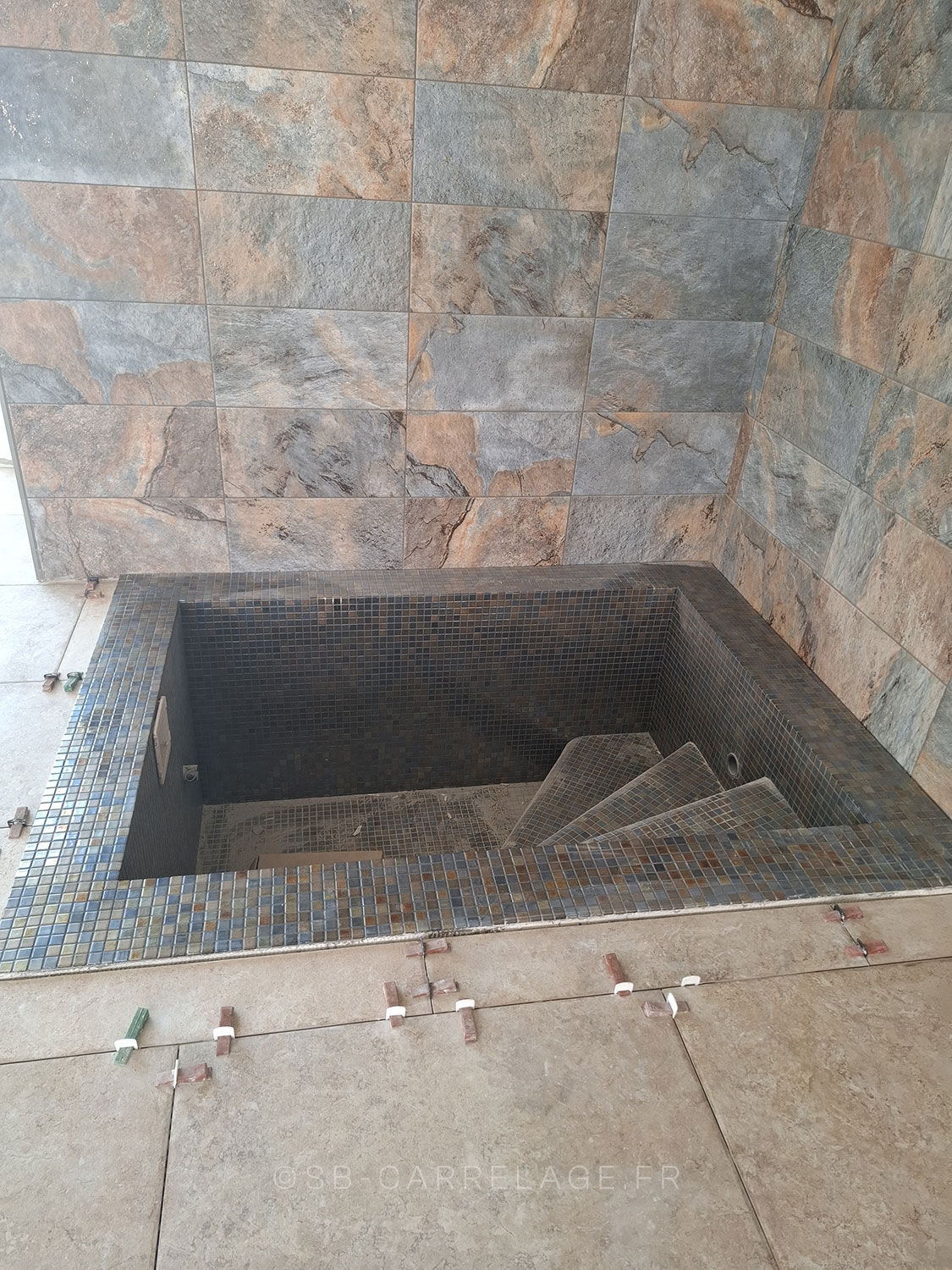 SB CARRELAGE spécial spa Luberon Provence bassin