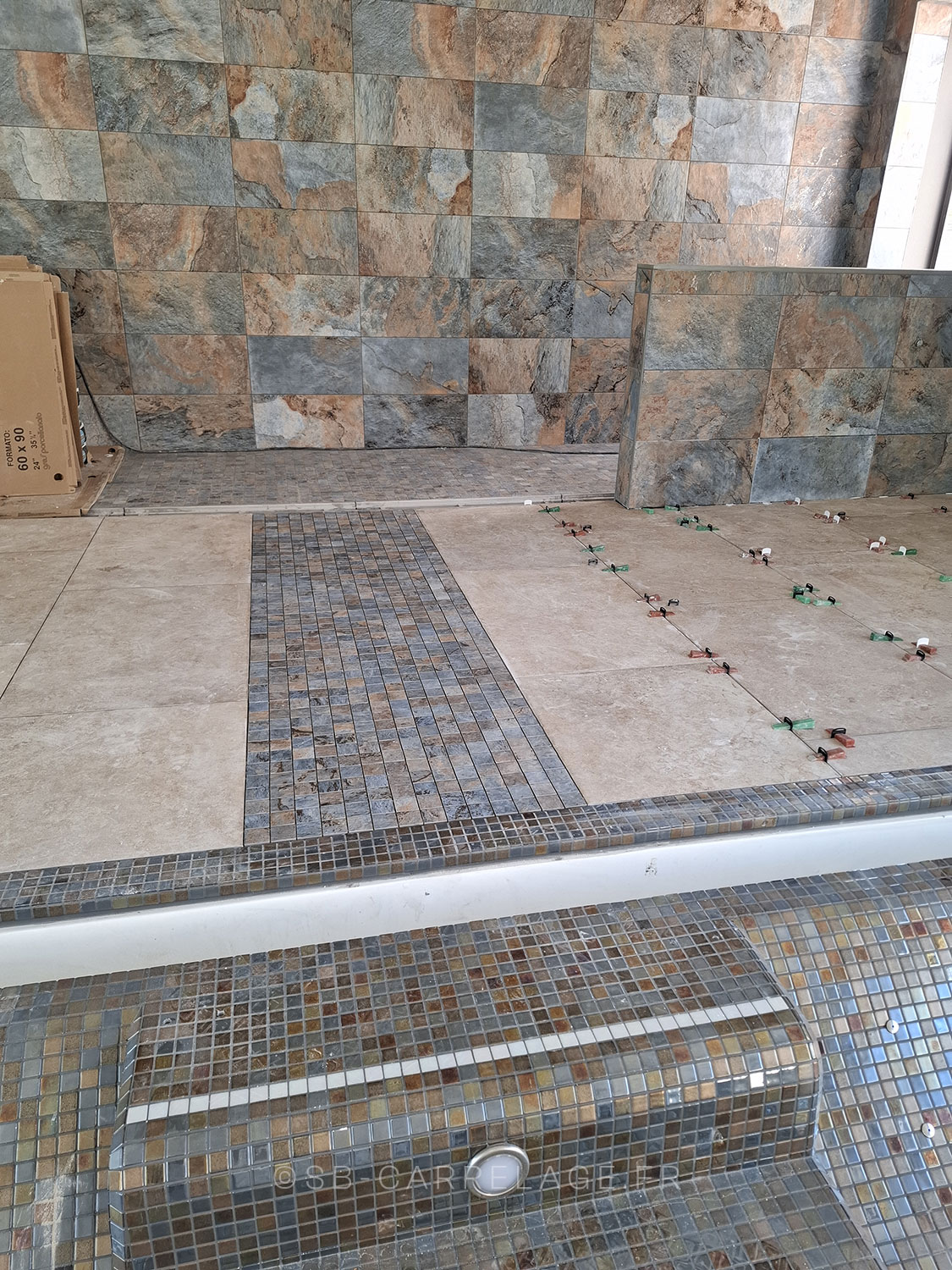 SB CARRELAGE spécial spa Luberon Provence mosaïque